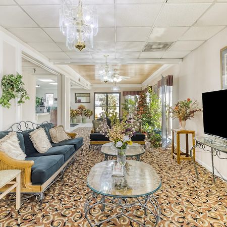 Oyo Hotel Grenada West Luaran gambar
